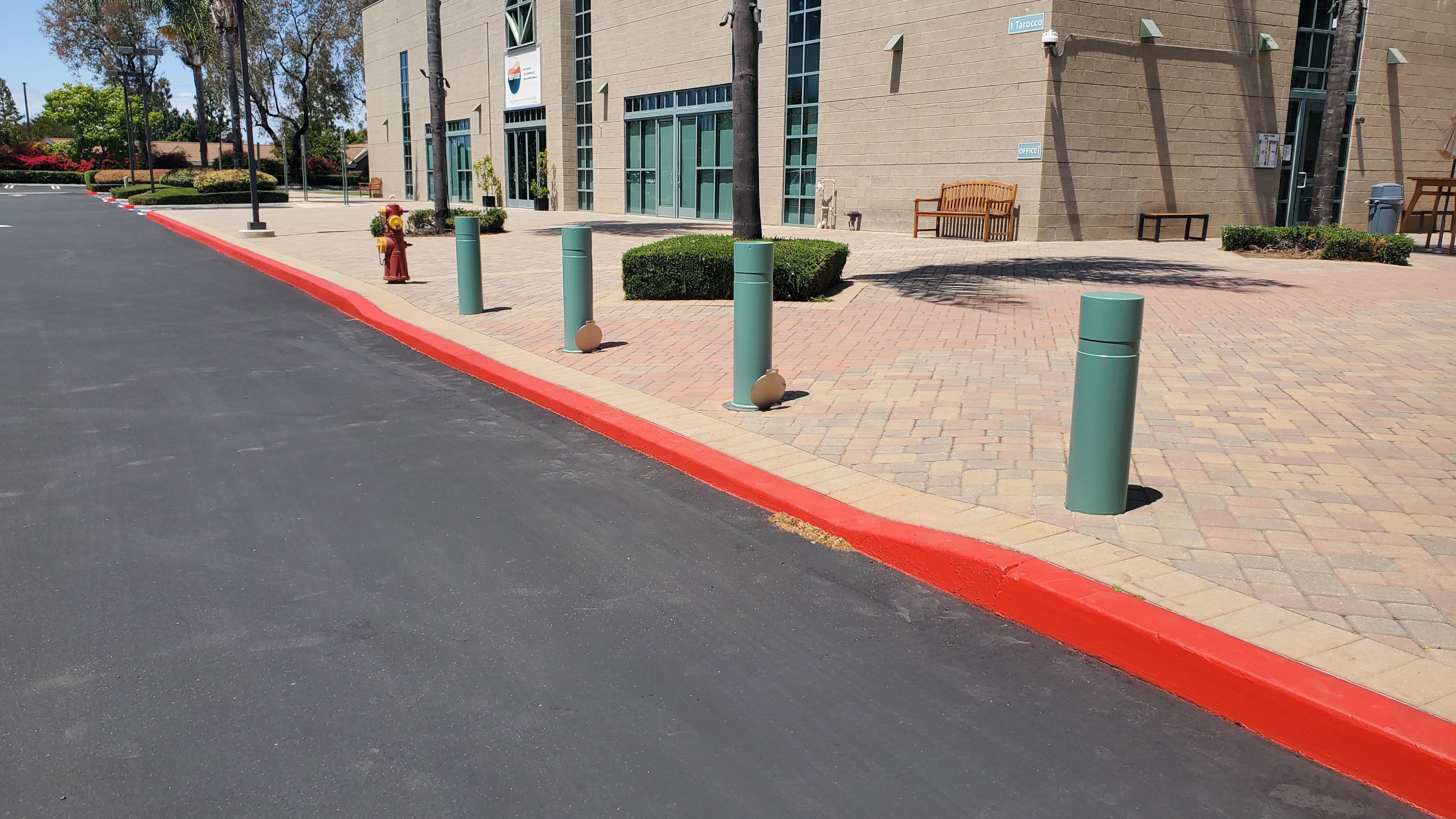 (Bollards) Voyagers Bible Church; Irvine (26-179) PF (3)