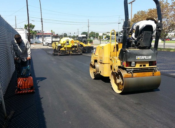 asphalt-repairs-anaheim-california-carls-jr-paving-machine.jpg
