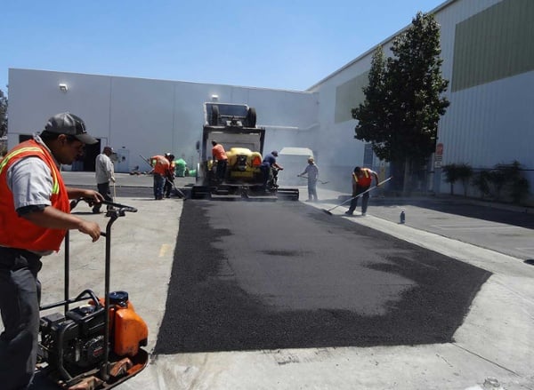 rancho-cucamonga-asphalt-repair-working.jpg